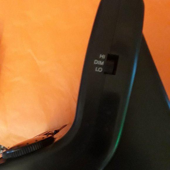 GPX AM/FM ALARM CLOCK RADIO- RED LED DISPLAY MODEL D518 - RADIO/BUZZER ALARMS - Picture 7 of 7